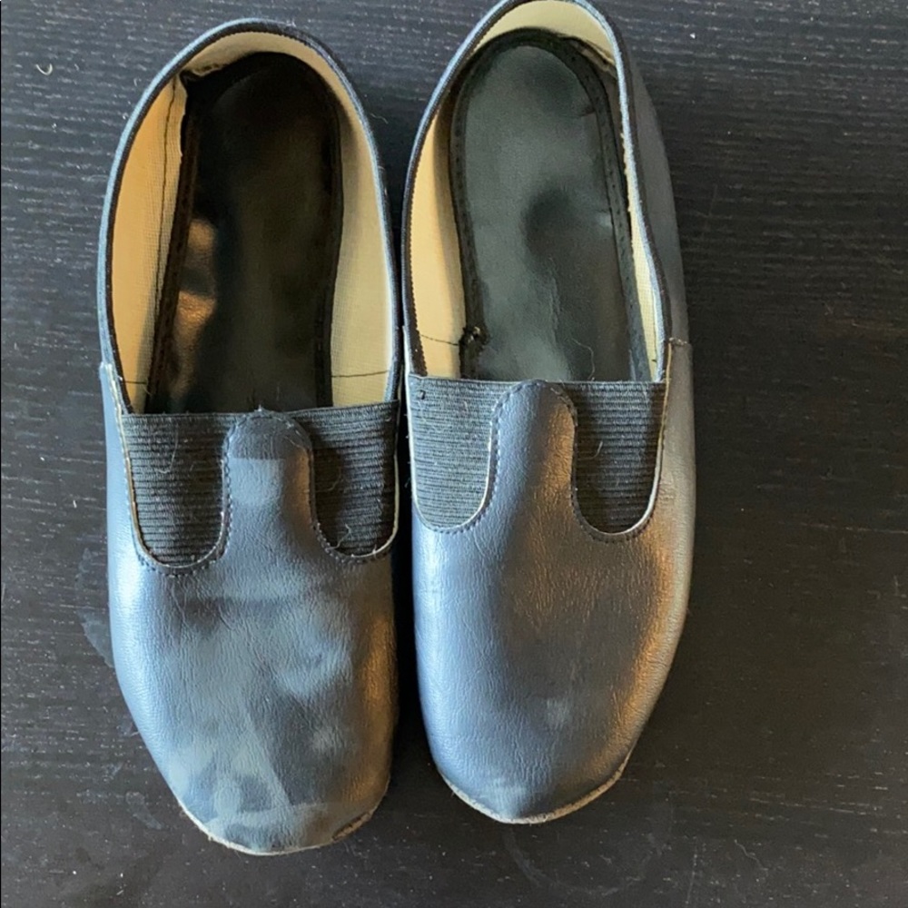 Dance shoes